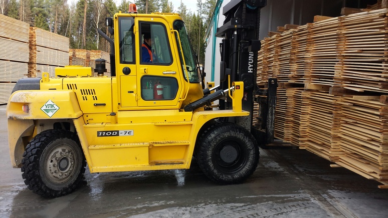 Вилочный погрузчик HYUNDAI 110D-7E