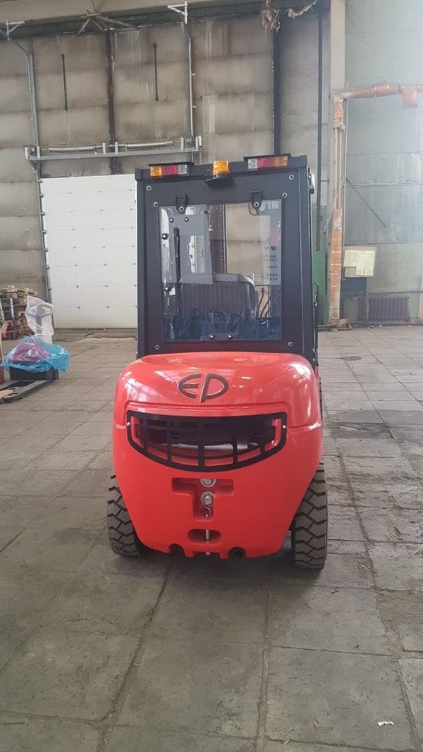 Автопогрузчик бензиновый EP CPQD30T3